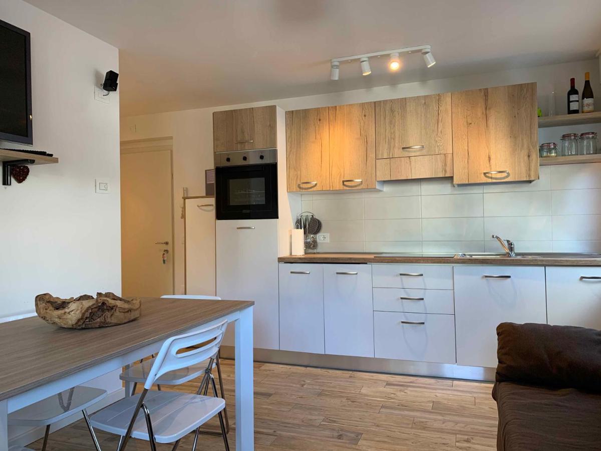 Bilocale Mandron 105 Apartment